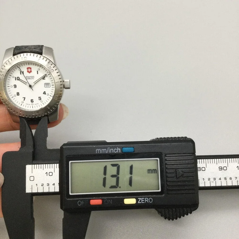 Vicotrinox Swiss Army Womens Watch 30mm White Dial NOT RUNNING FOR PARTS